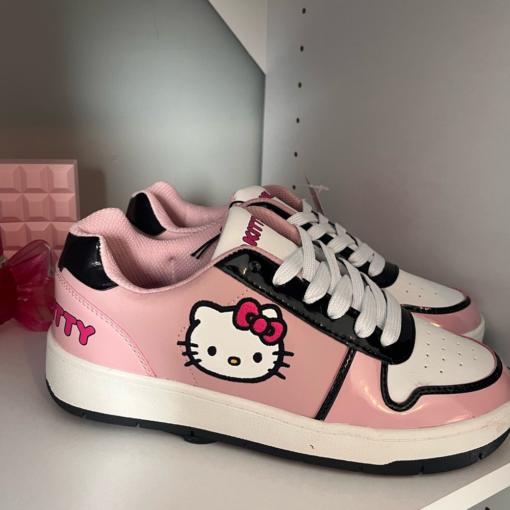 Hello Kitty Sneakers